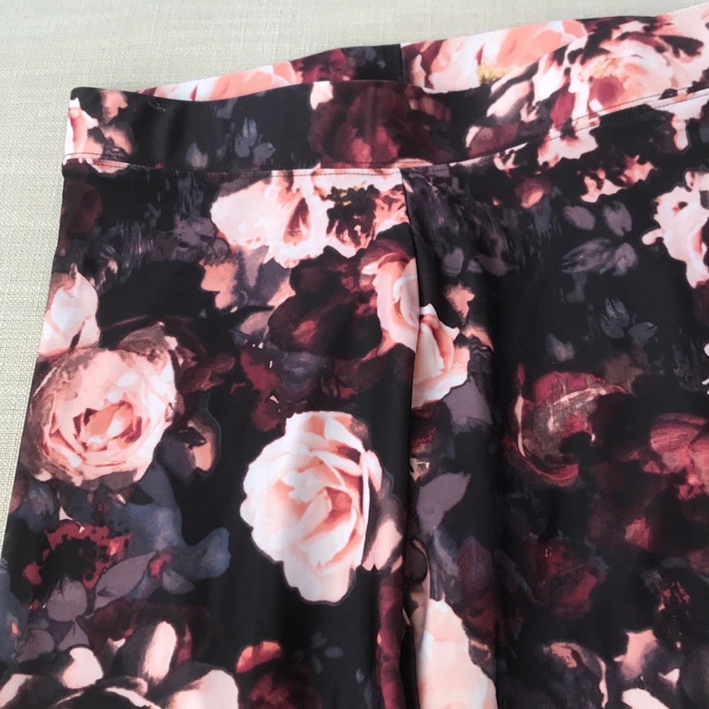 American Eagle Hi-Rise Floral Legging - Picture 3 of 5